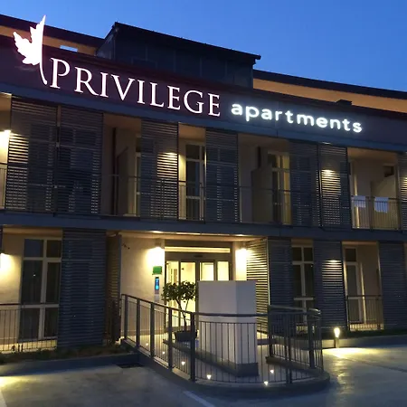 Ξενοδοχείο με διαμερίσματα Privilege 4*