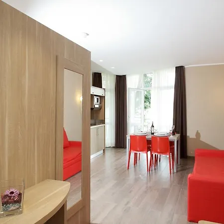 Aparthotel Privilege 4*