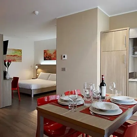 Privilege 4* Vimercate